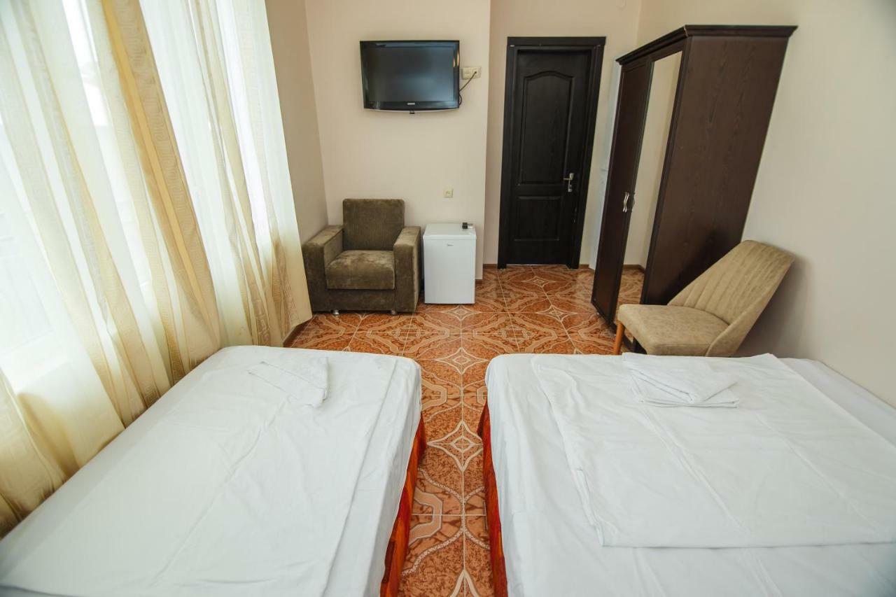 Guest House Nia Gonio Kültér fotó